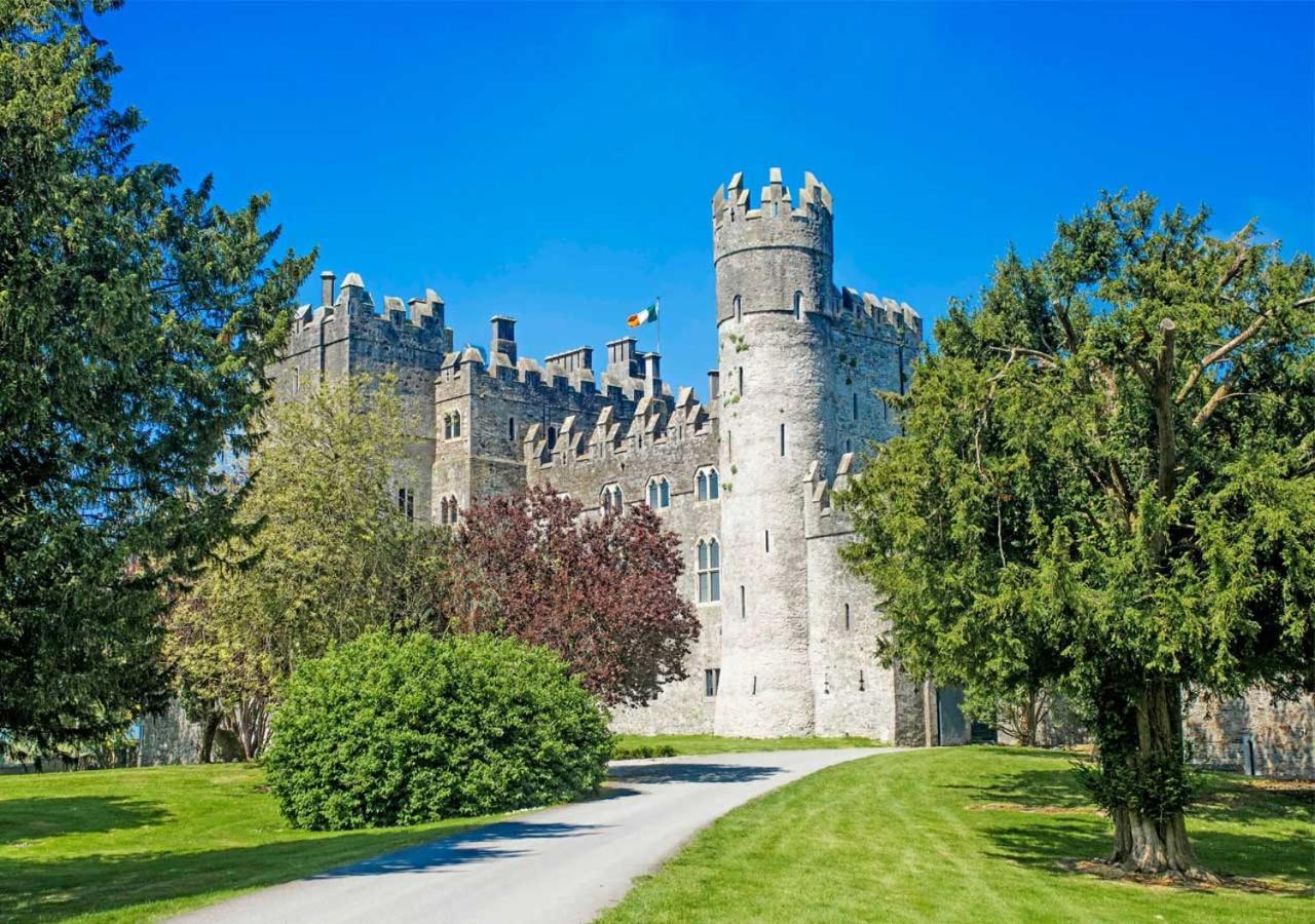 The Lodges At Kilkea Castle Exterior photo